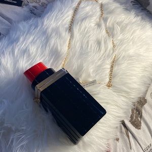 Brand New! Unique, Cute, Lipstick purse! Very fun!